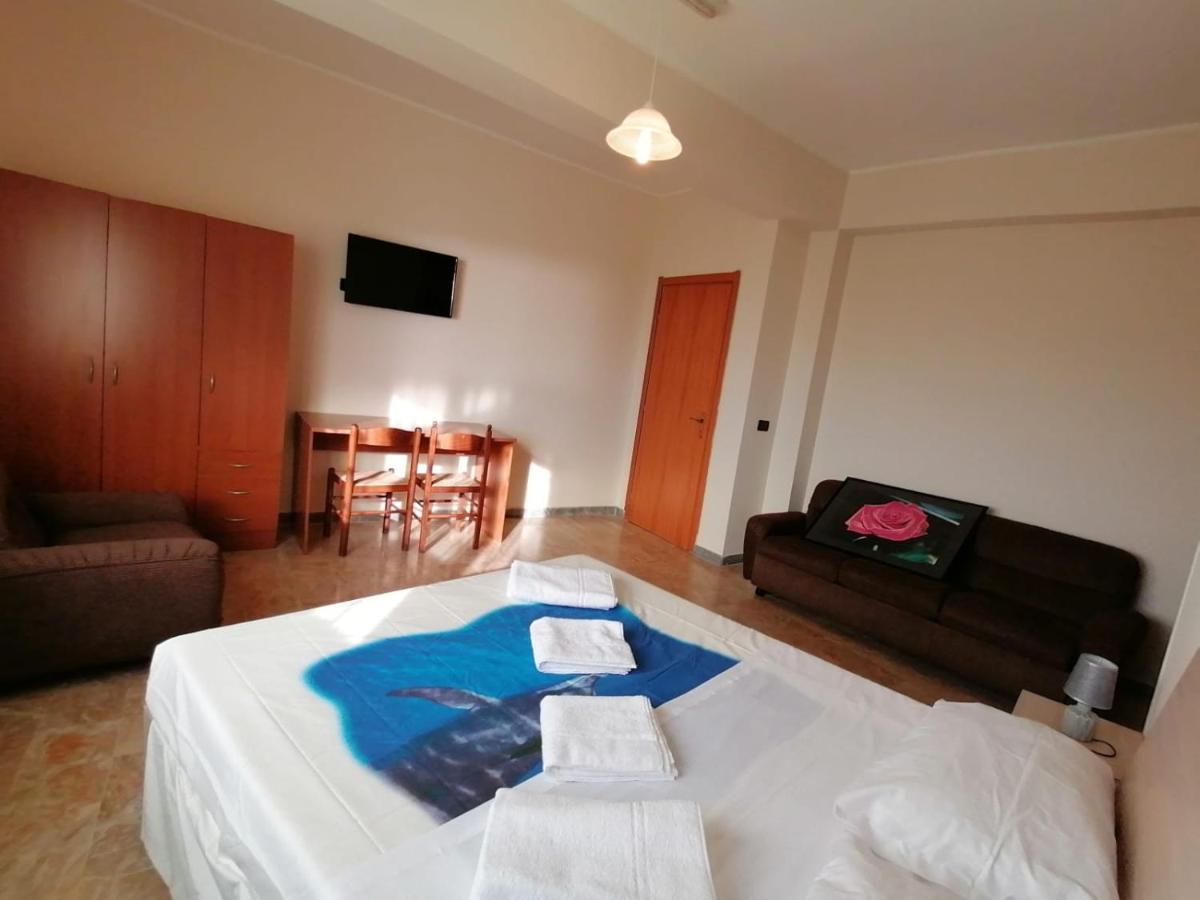 Bed And Breakfast Lagiocosa Reggio Calabria Exterior photo